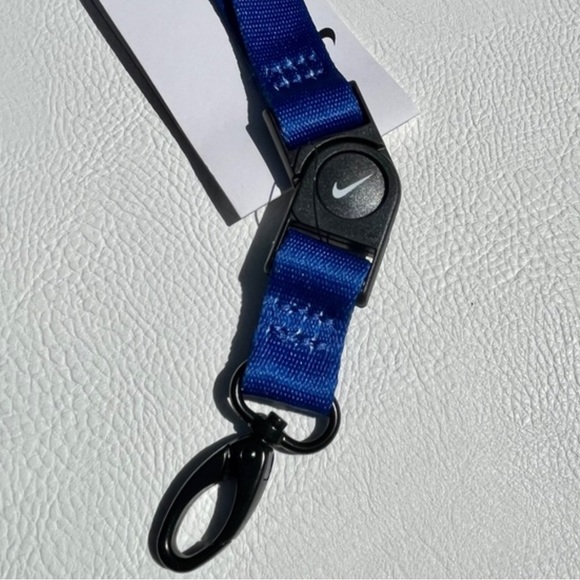 NWT Nike Premium Breakaway Lanyard in Blue - Picture 3 of 3